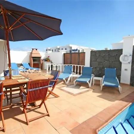 Villa Rosa Villa *